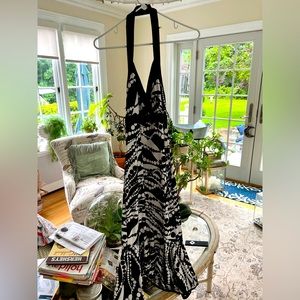 Beautiful halter dress nwot